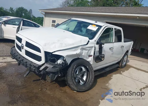 2016 Ram 1500 Express z USA, uszkodzony, nr VIN 3C6RR7KT9GG316216